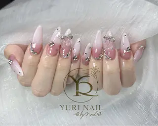 ネイル YURI Nail NARITAのネイルデザイン