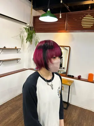 カラー 橋本 愛唯のヘアスタイル