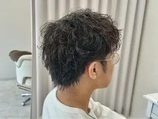 ショート センターパート 韓国ヘア・綾也のヘアスタイル