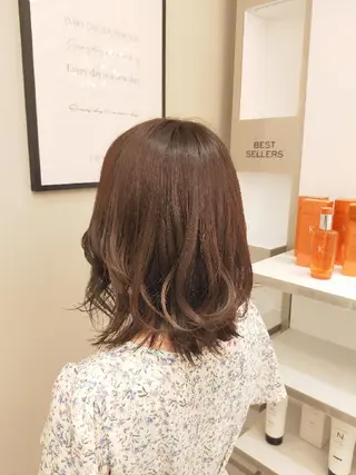 ミディアム 🌺夏の褒められヘア 🌺 NAO のヘアスタイル