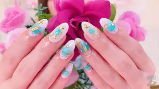 セミロング Sincerely シンシアリー🌈のネイルデザイン