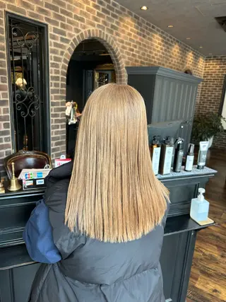 ミディアム カラー ヘアアレンジ 梅木李奈🕊️ レイヤー透明感カラーのヘアスタイル