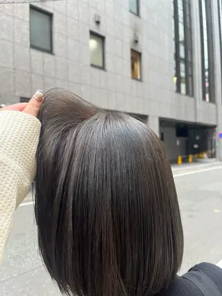 カラー こまつばらみお/レイ ヤー/ダブルカラーのヘアスタイル