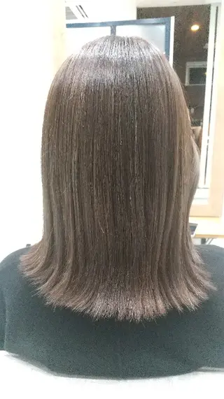 セミロング 髪質改善 salon セキグチのヘアスタイル