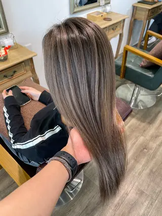 ロング カラー Felice Erikaのヘアスタイル
