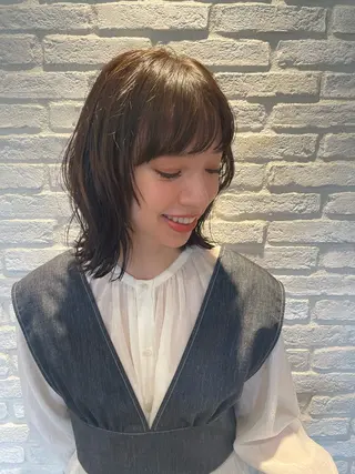 ミディアム ハラ カヤコのヘアスタイル