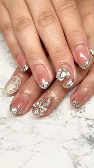 ネイル 手書きが得意🖌️ Y’s  nailのネイルデザイン