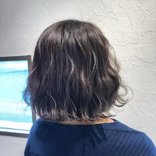 ミディアム カラー 藤岡 由起のヘアスタイル