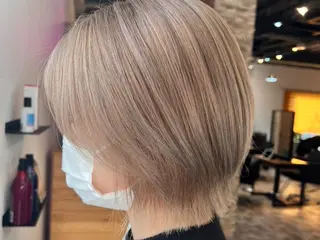 ショート カラー ヘアカラー&縮毛矯正 STAR☆RIVERのヘアスタイル
