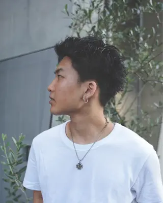 ショート メンズ スパイキーショート パーマ　具志堅　太志のヘアスタイル