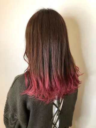 セミロング カラー メンズ レイヤー ウルフ 弓木啓輔のヘアスタイル