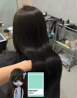 ロング YUNA /栄/透明感カラーのヘアスタイル