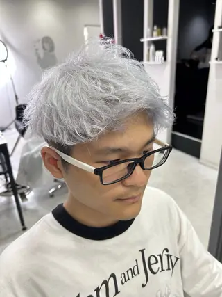ショート カラー パーマ ヘアアレンジ メンズ 🔥メンズパーマ 特化 渡辺一翔のヘアスタイル
