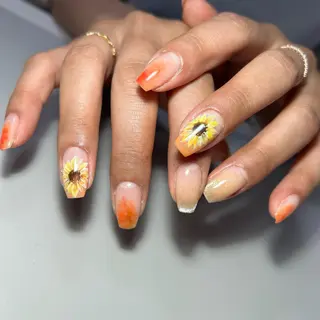 ネイル nailroom sb𓈒𓂂𓏸のネイルデザイン