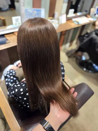 セミロング 谷岡 沙也佳のヘアスタイル