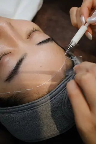 Soi brow −ソアブロウ− エミの眉毛・アイブロウイメージ