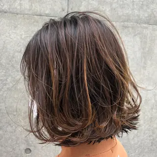 ショート カラー やまさきえりこ ニュアンスパーマのヘアスタイル