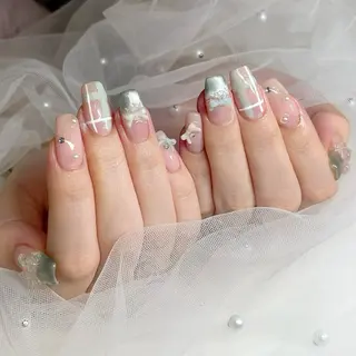 ネイル Re;lio AKIのネイルデザイン
