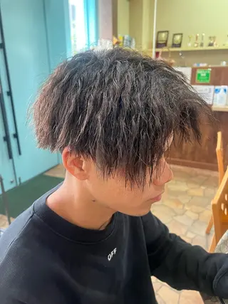 パーマ メンズ 奥田 勝亮のヘアスタイル