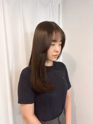 ロング hina/レイヤー /マロンブラウンのヘアスタイル