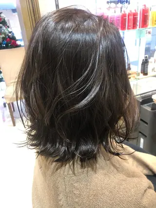 セミロング 似合う髪型見つけます AYAKAのヘアスタイル