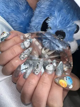 セミロング YOKOSUKA NAILS💅🩶のネイルデザイン