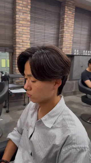 ミディアム パーマ メンズ 🇰🇷韓国ヘア/ パーマ特化🦋ヒロトのヘアスタイル