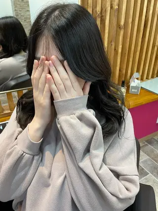 ロング カラー YUI/ ブリーチカラー🌷のヘアスタイル