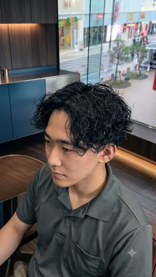 パーマ メンズ えのもと店長レイヤー メンズパーマ/顔周りのヘアスタイル
