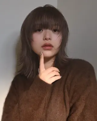 ミディアム カラー aya / ニュアンスカラーのヘアスタイル