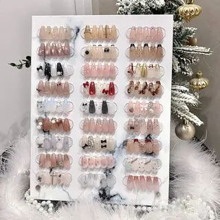 ネイル M2 BEAUTY サロンのネイルデザイン