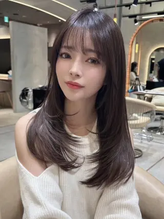 セミロング 縮毛矯正 ミディアム レイヤー 顔周り金山のヘアスタイル