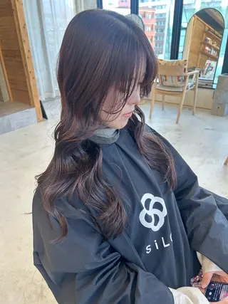 ロング カラー SiLO Yukinaのヘアスタイル