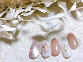 ネイル mogunail &blowのネイルデザイン