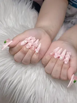 ネイル Lee Nailsのネイルデザイン
