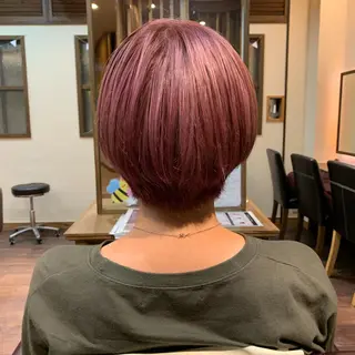 ショート カラー mizuho .のヘアスタイル