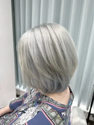 ショート カラー ハイトーン/ブリーチ /ボブ特化/SOMAのヘアスタイル