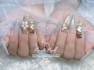 セミロング Linanail Nambaのマツエク・マツパデザイン