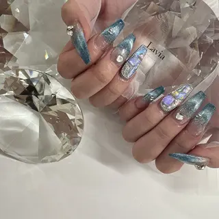 ネイル lavia🖤 ayumiのネイルデザイン