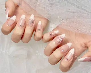 ネイル 🦋 Queenieのネイルデザイン