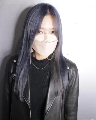ロング カラー 吉本 知弘のヘアスタイル