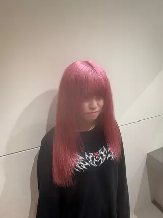 ミディアム カラー 【きらめき屋さん🎀 ハイトーン大和🎀】のヘアスタイル