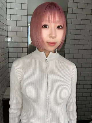 ショート デザインカラー/ ルーツカラー/ユキカのヘアスタイル