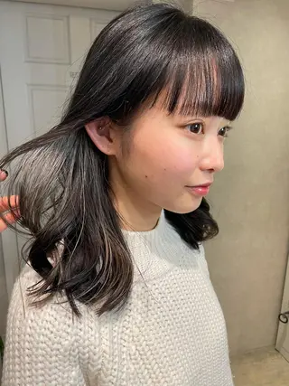 セミロング カラー ナチュラル透明感🌱 小山美樹子のヘアスタイル