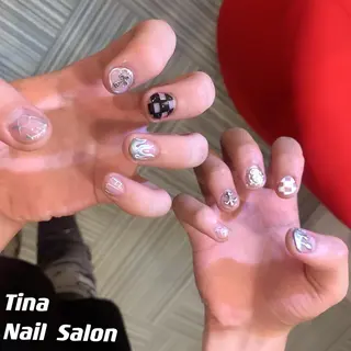 ネイル Tinaネイル 難波のネイルデザイン