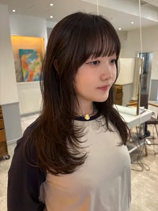 セミロング SIKI yuuna レイヤーカット🪽のヘアスタイル