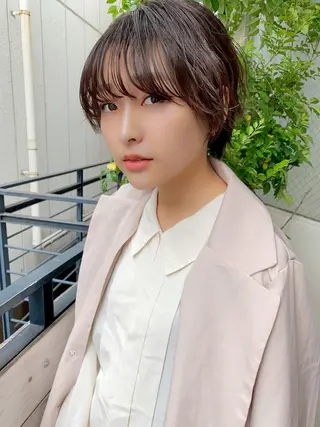 ショート カラー 藤間 帆乃夏（とうまほのかのヘアスタイル