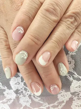 ネイル レイレア ネイルルームのネイルデザイン