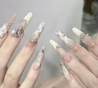 ネイル Pure&Rich Nailのネイルデザイン