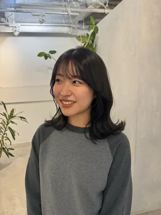 セミロング 新宿/顔周りカット +レイヤー=しずく♩のヘアスタイル